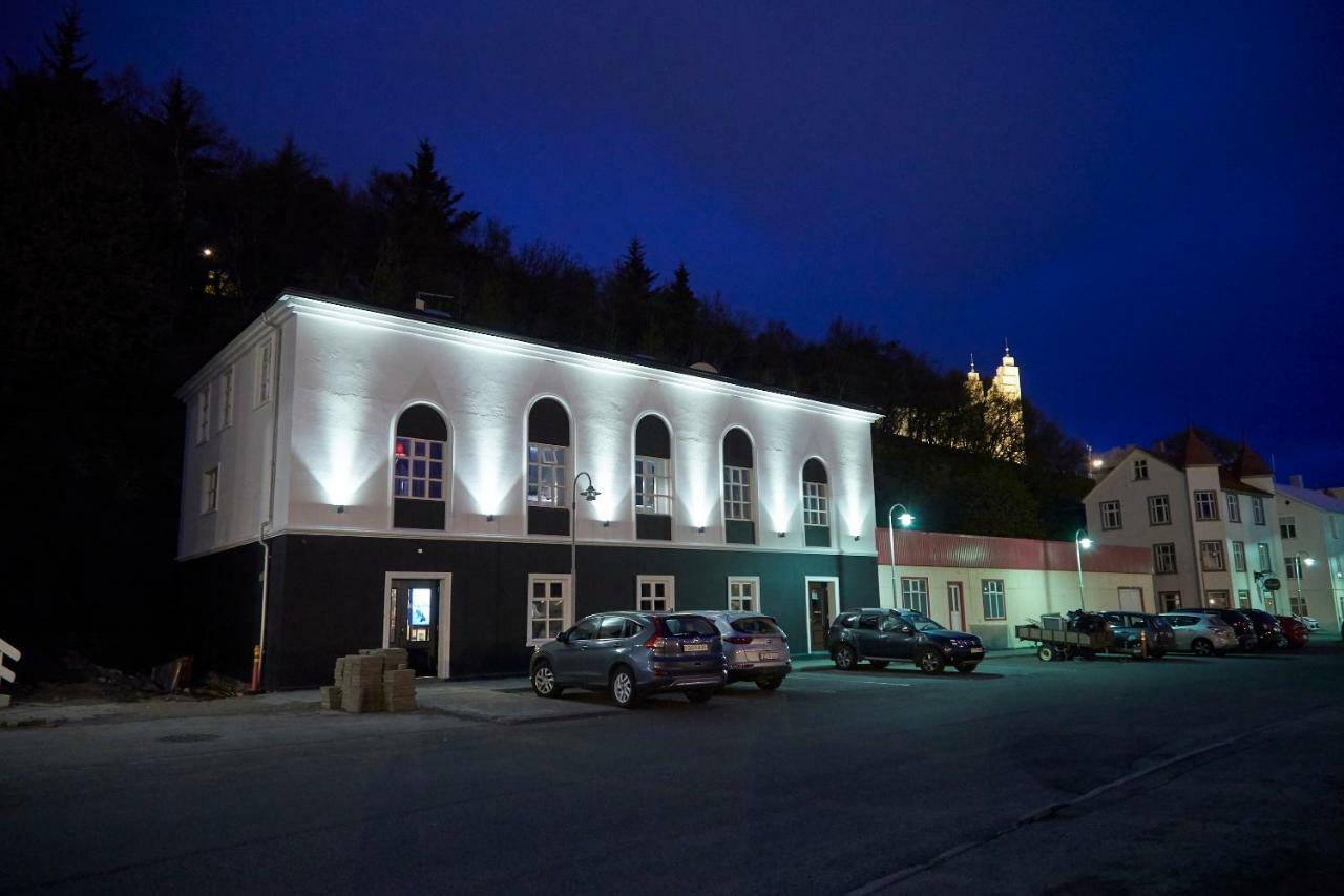 Hotel Akureyri Dynheimar 外观 照片